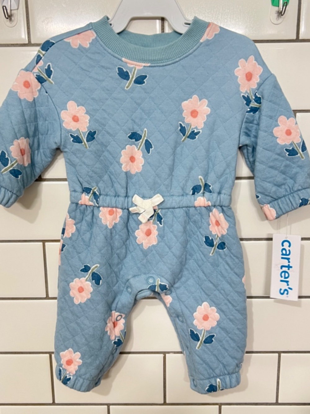 Carter's Baby Clothes Bundle - Picture 4 of 9